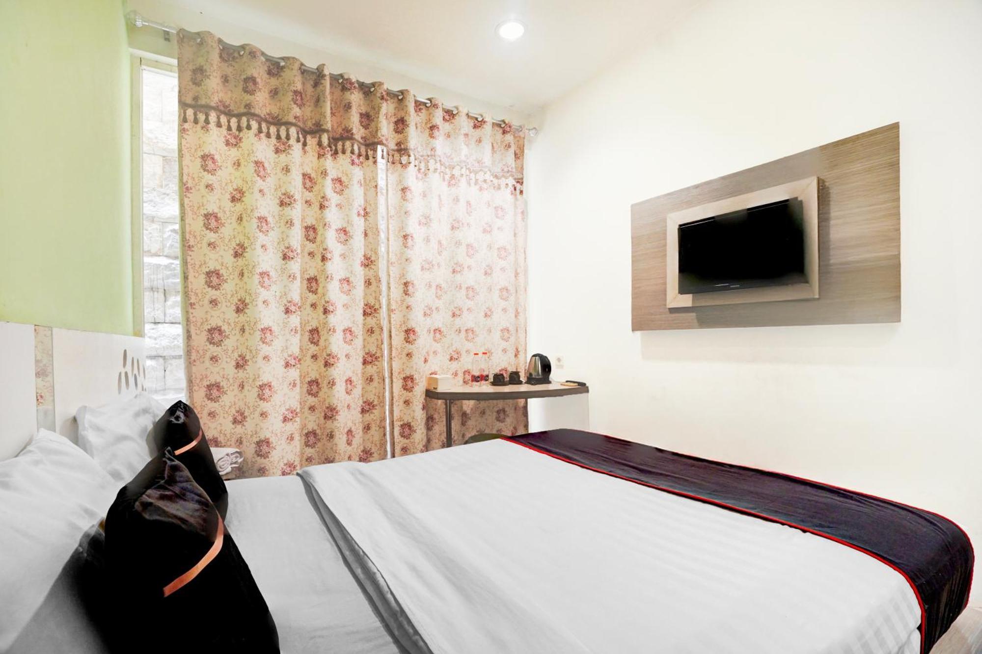 Hotel Oyo 2007 Harmonie Syariah Malang